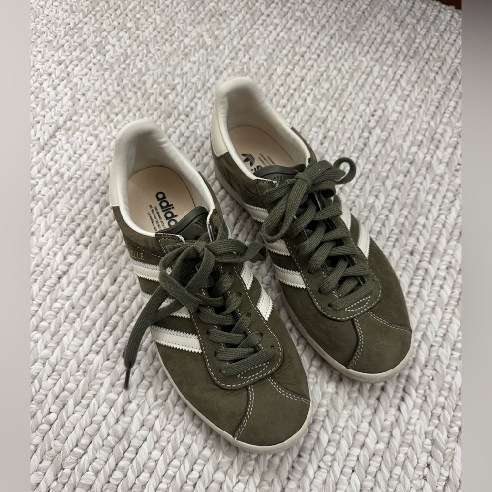 Adidas Gazelle Sneakers